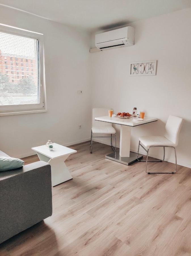 Studio Apartment Sanya #2 Ljubljana Ngoại thất bức ảnh